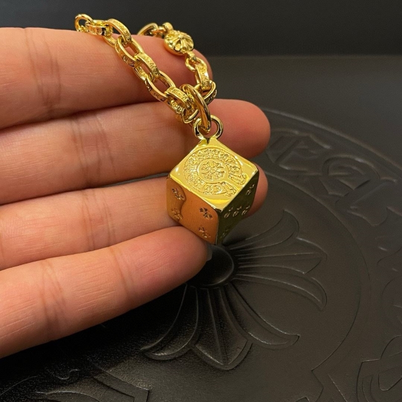 Ch*0me He**ts necklaces